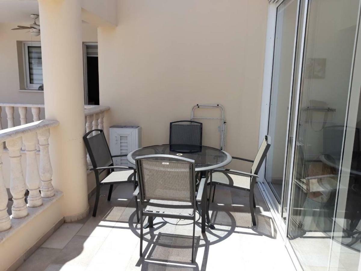 One Bedroom Apartment Alina Court 4 Paphos Exterior photo