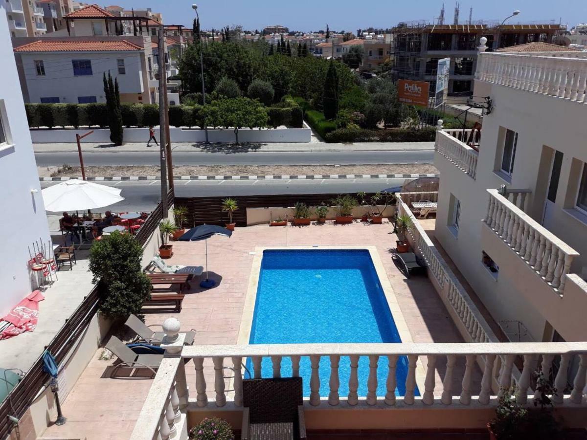 One Bedroom Apartment Alina Court 4 Paphos Exterior photo