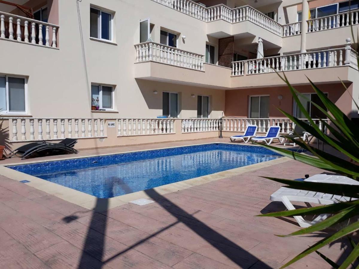 One Bedroom Apartment Alina Court 4 Paphos Exterior photo