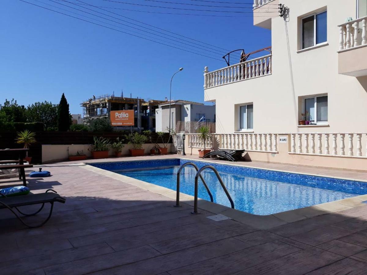 One Bedroom Apartment Alina Court 4 Paphos Exterior photo